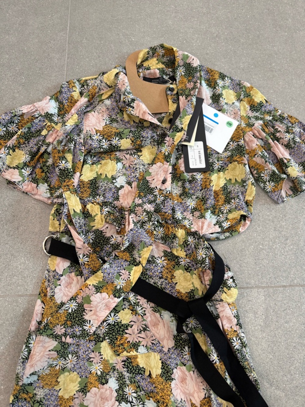 Floral High-Low Midi Dress with Black Tie - Picture 4 of 10